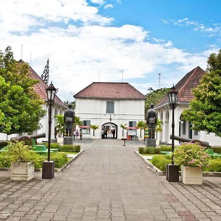 Happy Family Hotel Yogyakarta Exterior photo